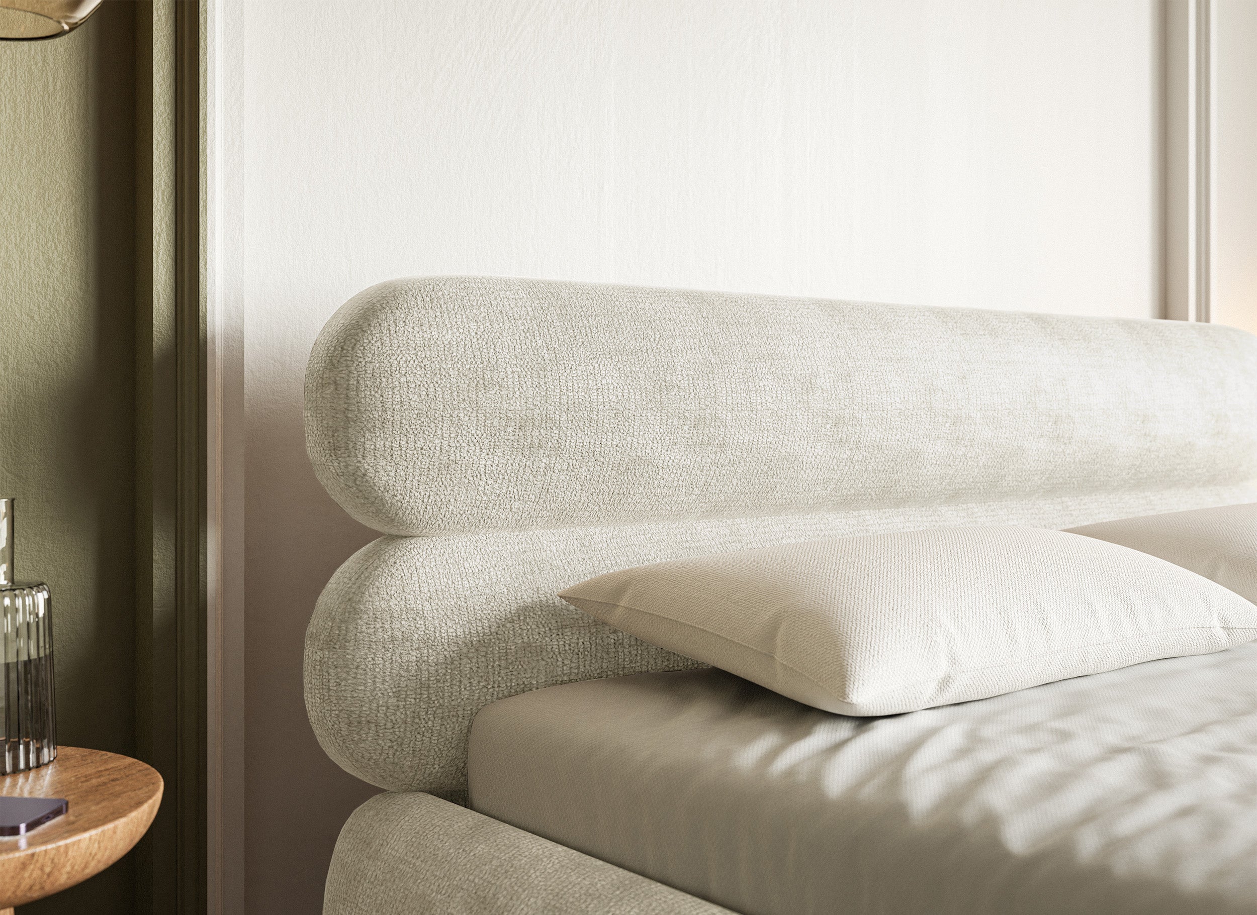 Polsterbett 160x200 cm Roule in grau-beigem Chenille mit goldenen Beinen
