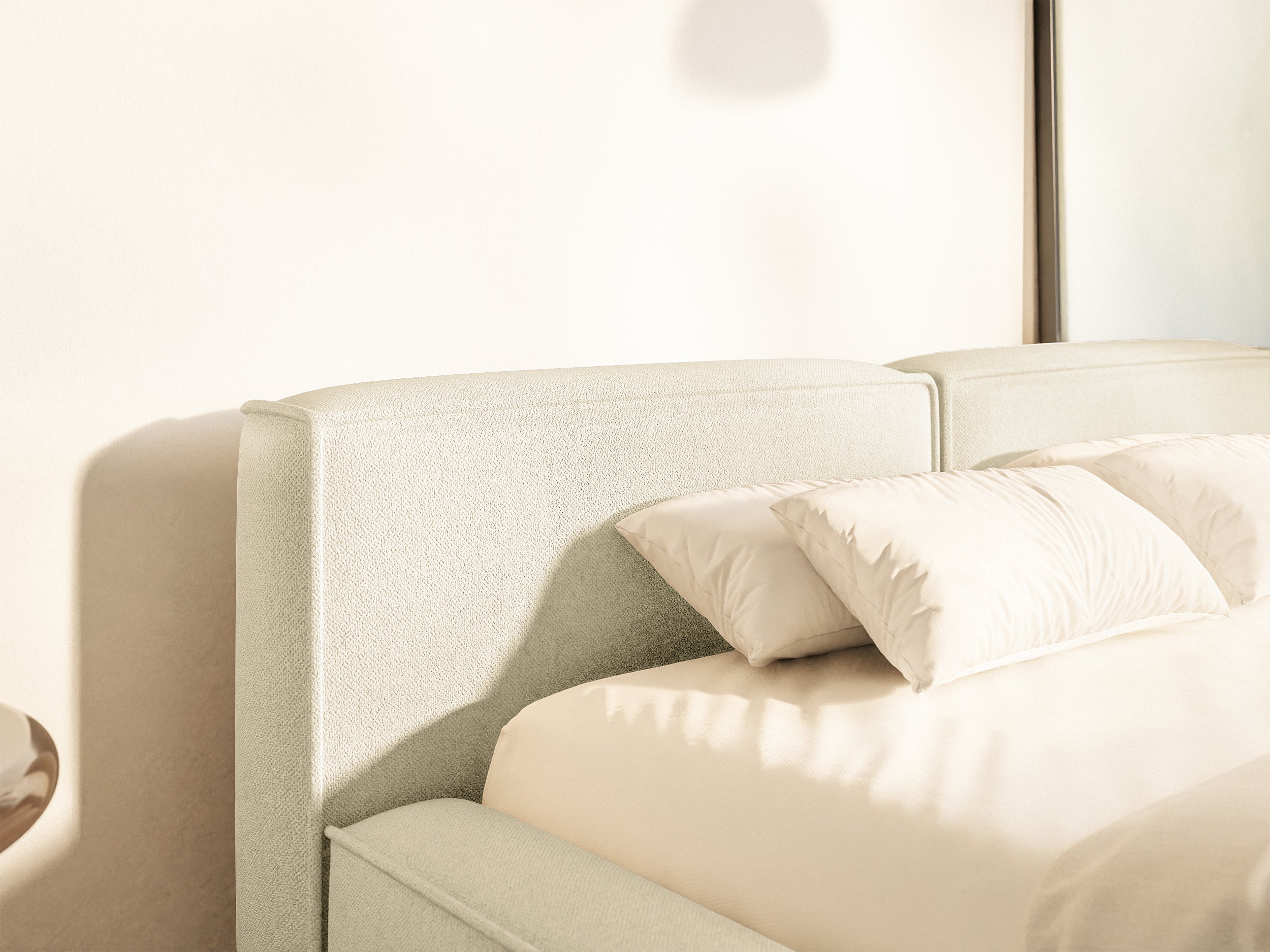 Polsterbett 140x200 cm Tilves Slim Low mit Stauraum, Metallrahmen, cremefarbener Chenillestoff