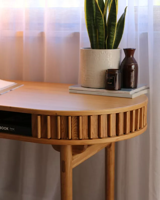 Schreibtisch Yoffers 120x60 cm Lamellen Eiche natur