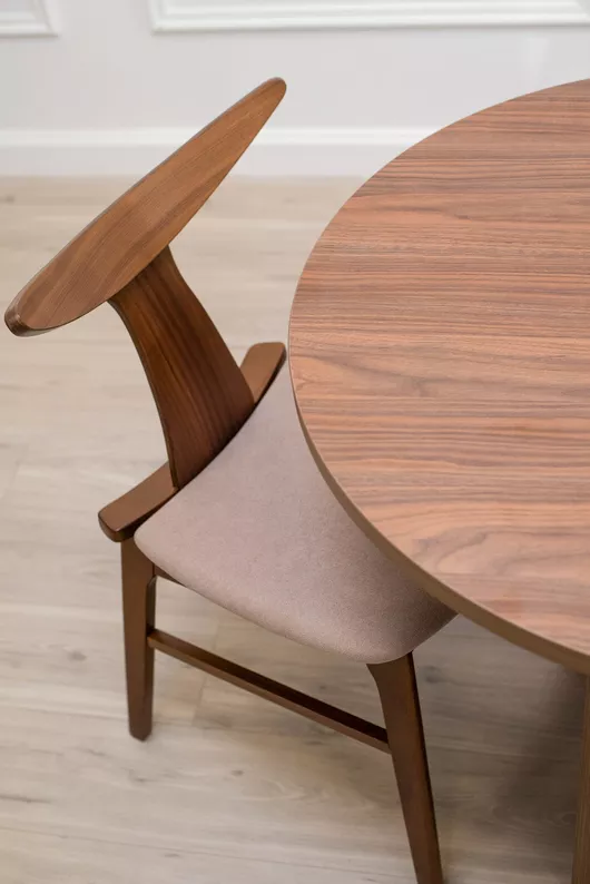 Holzstuhl Henrico Nuss Latte
